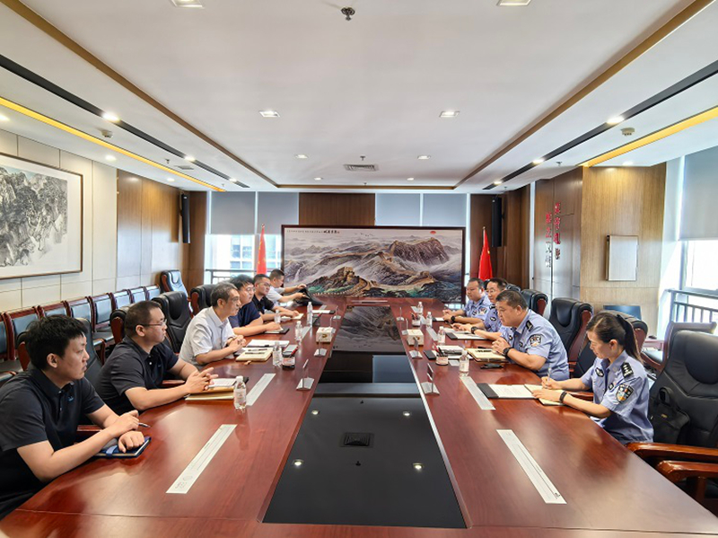治安支队组织召开部分 重点企业内保工作座谈会.jpg